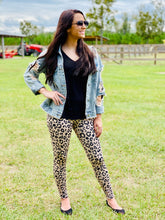 Load image into Gallery viewer, Black And Taupe Leopard Leggings
